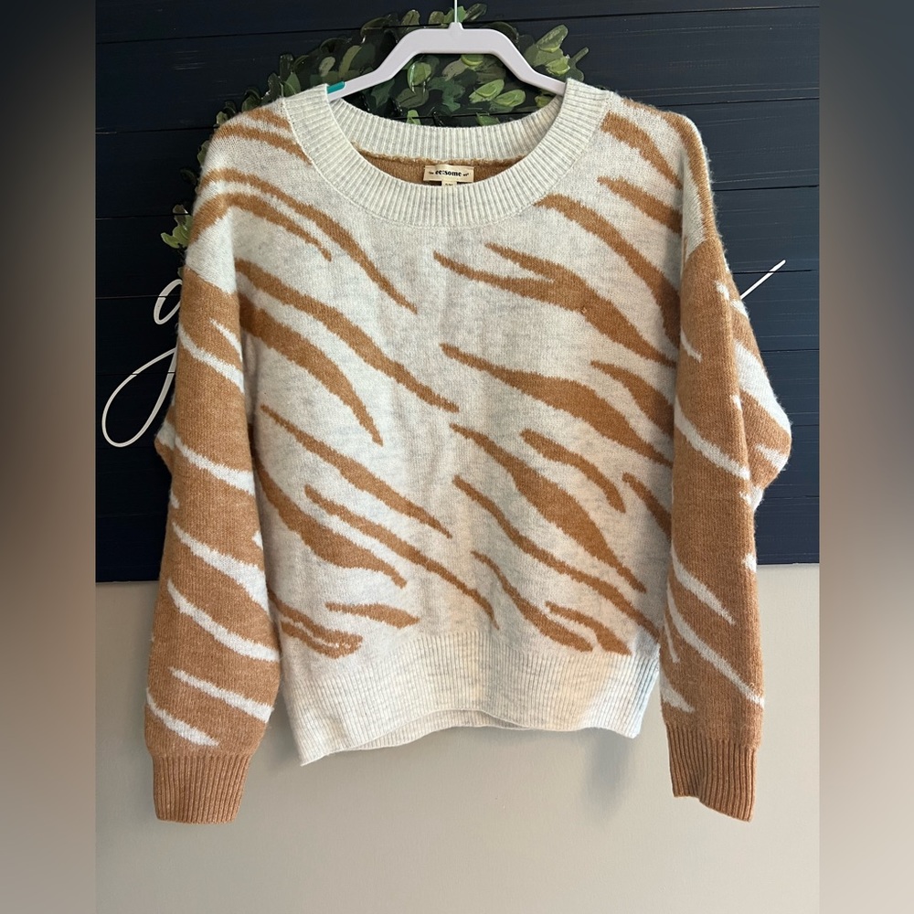 SALE🎉Zebra Print Sweater